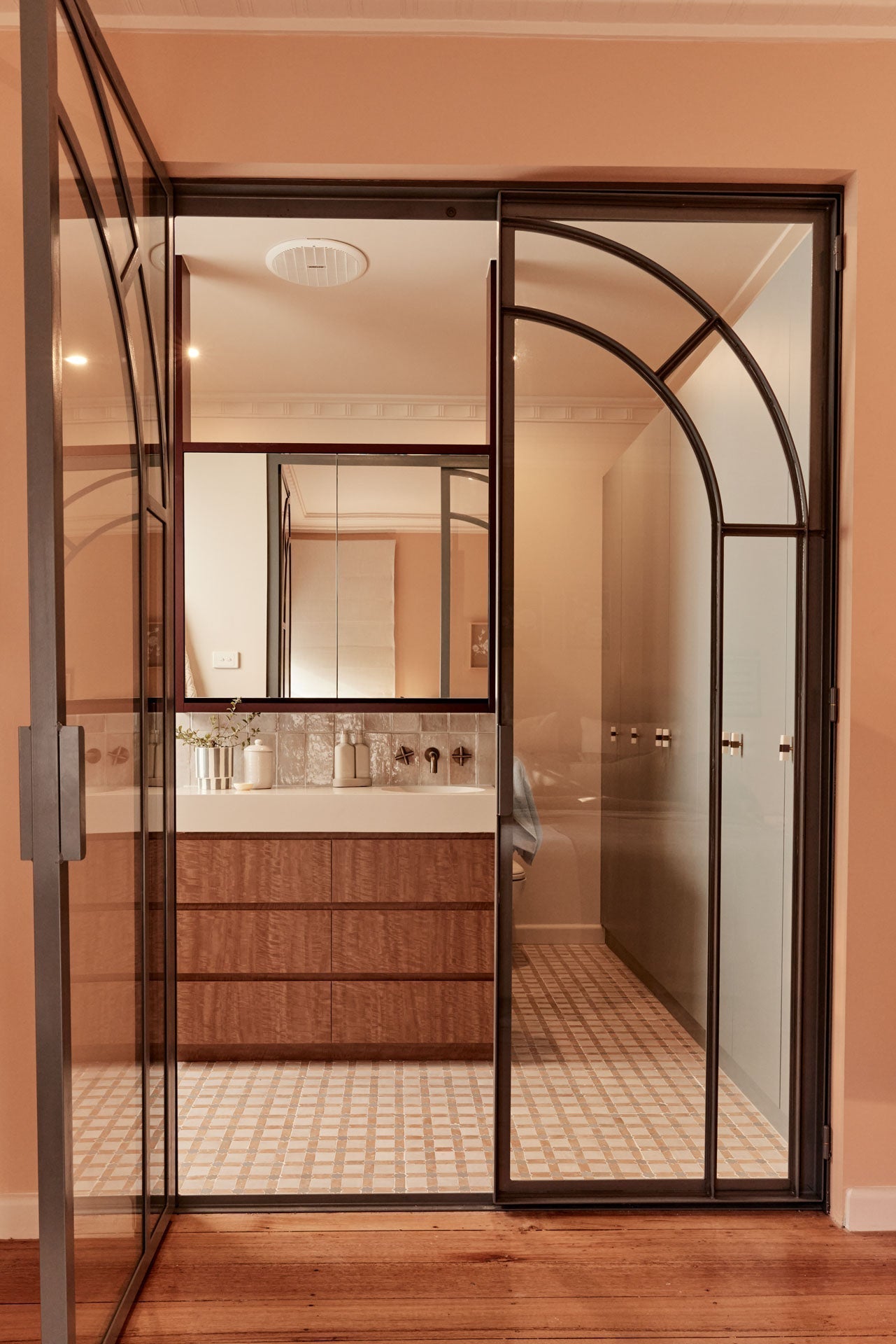 Design Down Under | Bungalow Home S1E6