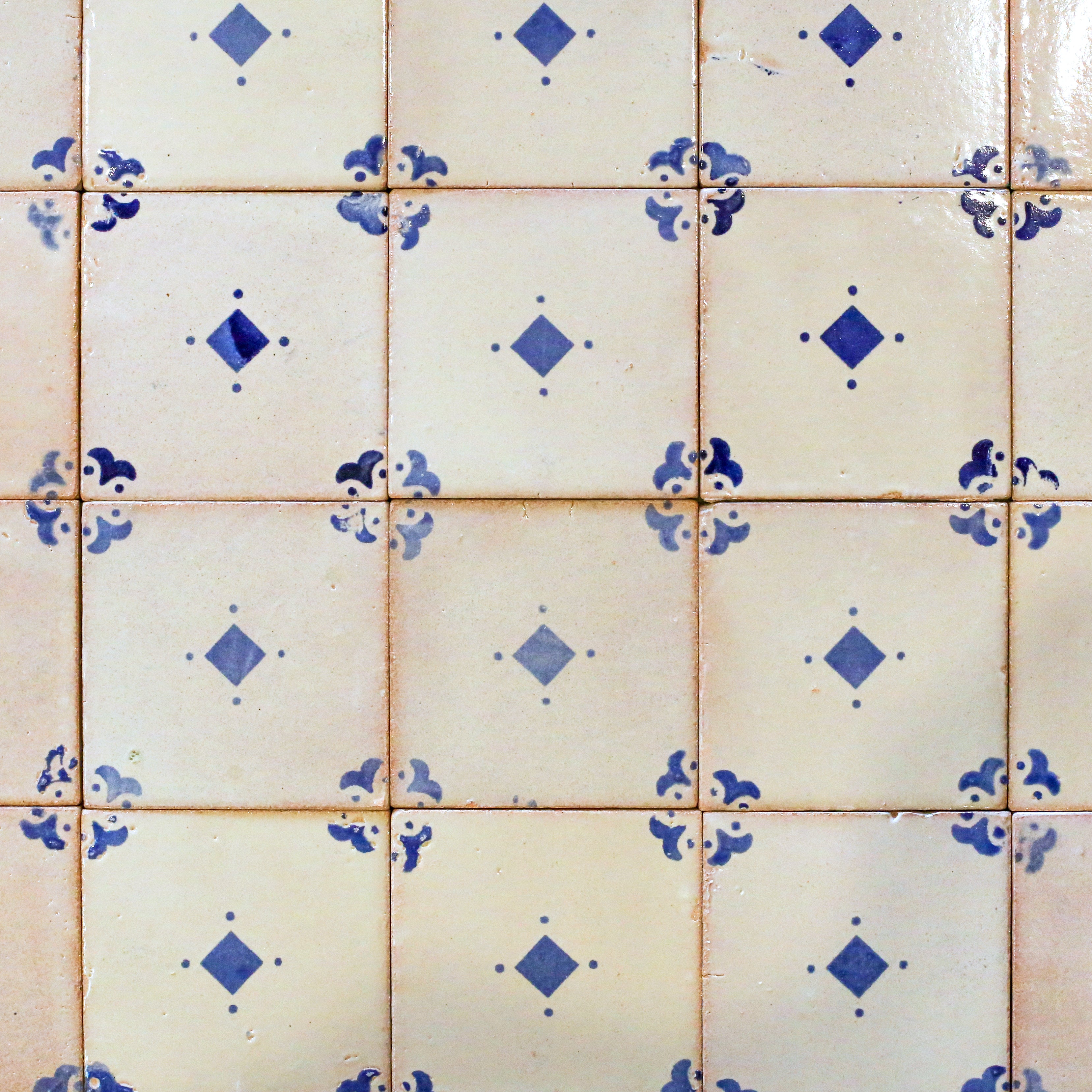 EZMANO1010 Caja Azul