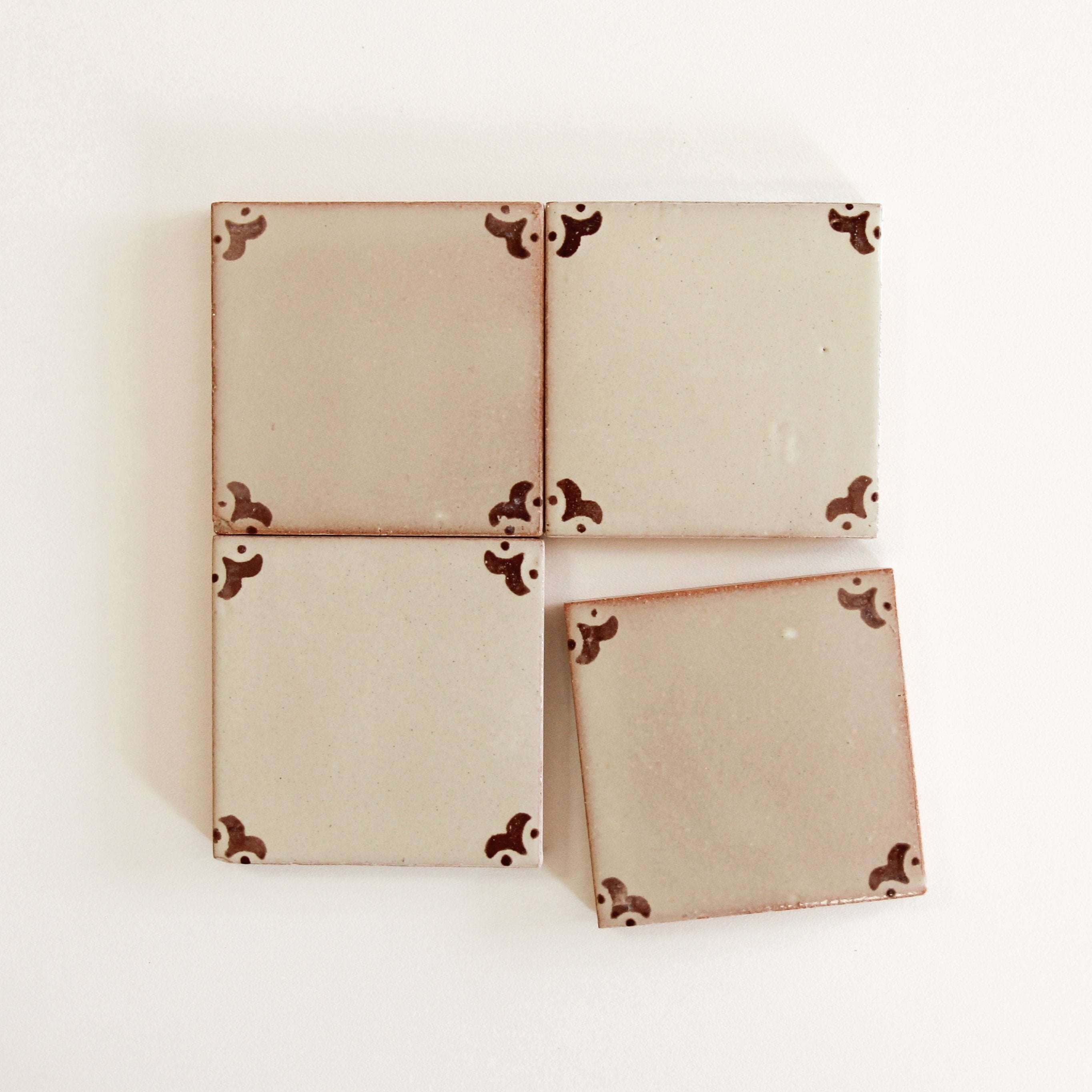 EZMANO1010 Dali Chocolate