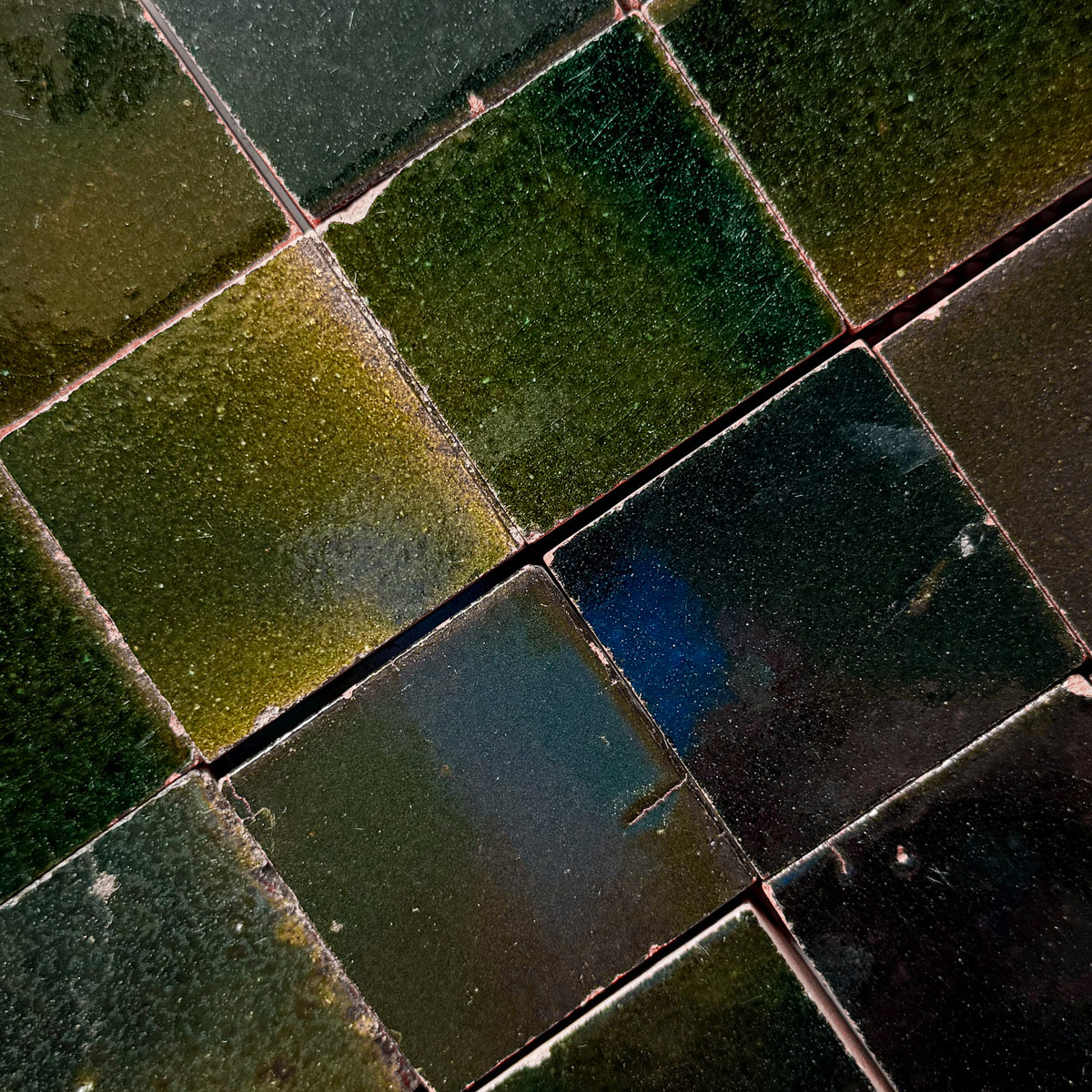 Tierra Small Square Oscuro