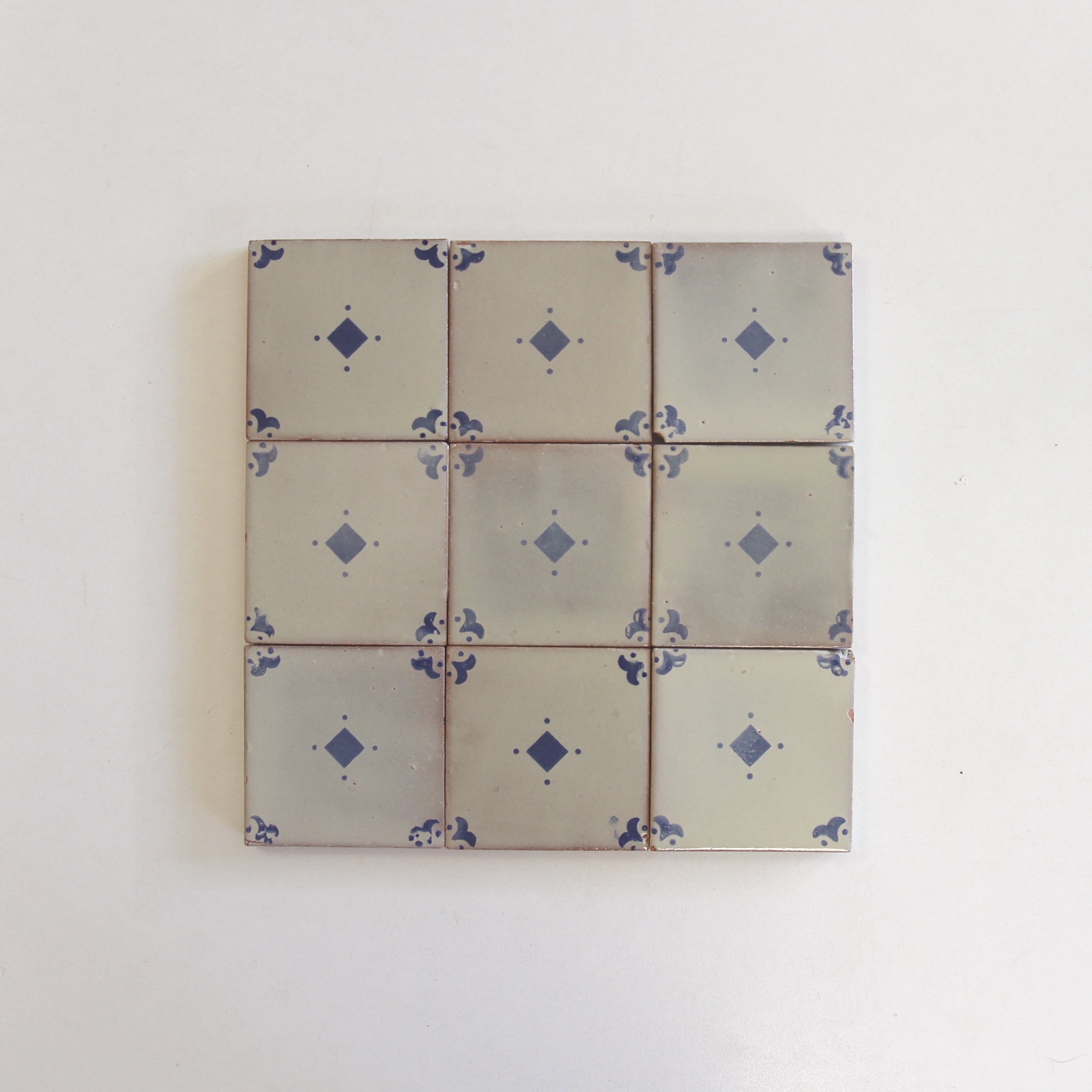 EZMANO1010 Caja Azul