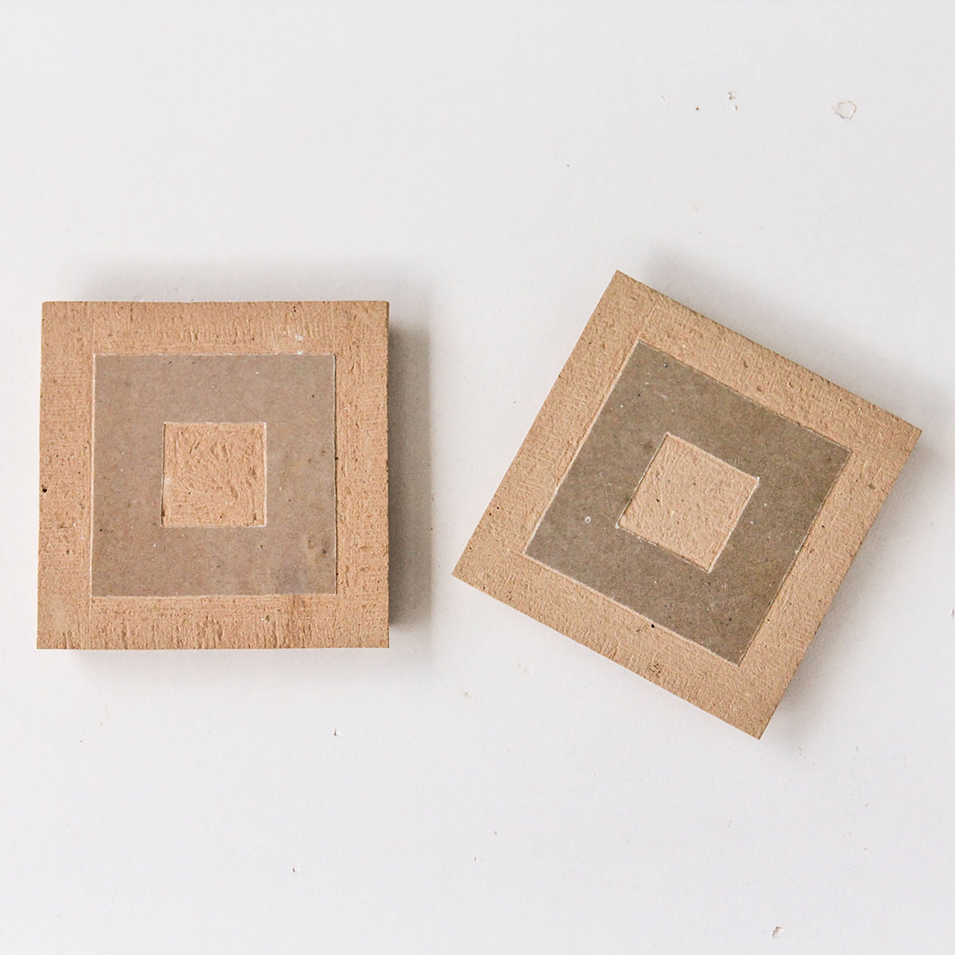 EZR1010 Zellige Cubo with Latte Insert