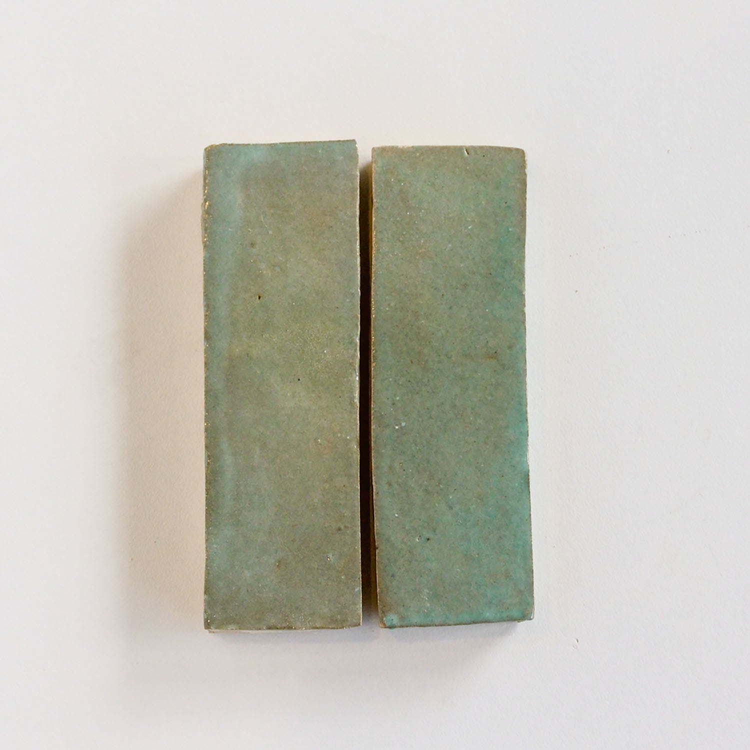 EZR1550 Thin Avocado Bejmat