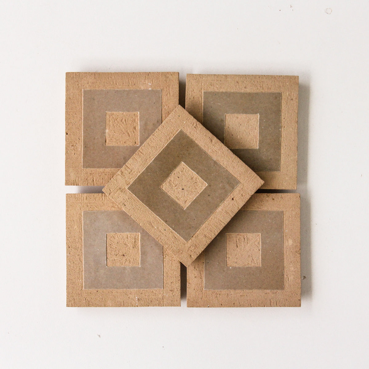 EZR1010 Zellige Cubo with Latte Insert