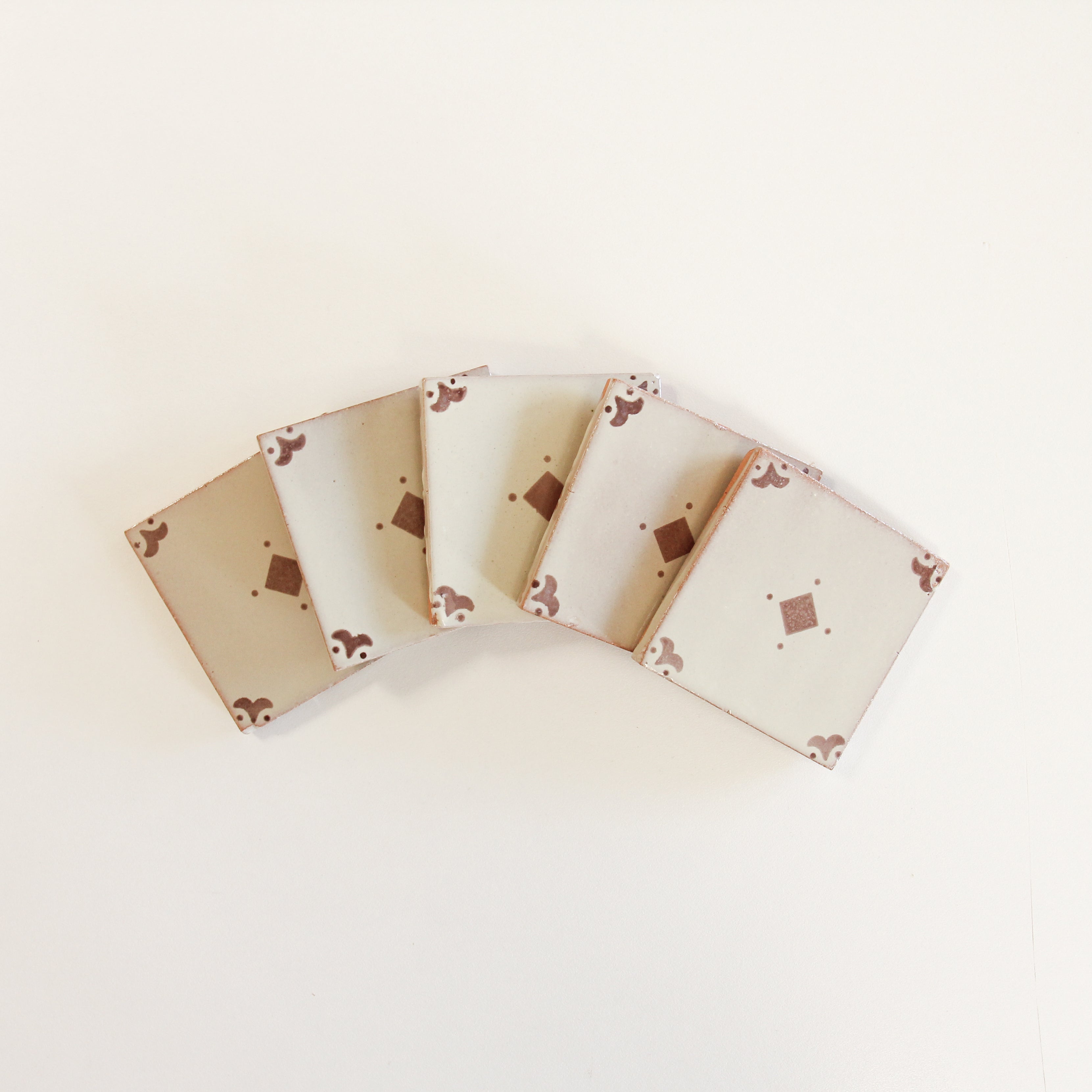 Amano Caja Chocolate Individual Tile Sample