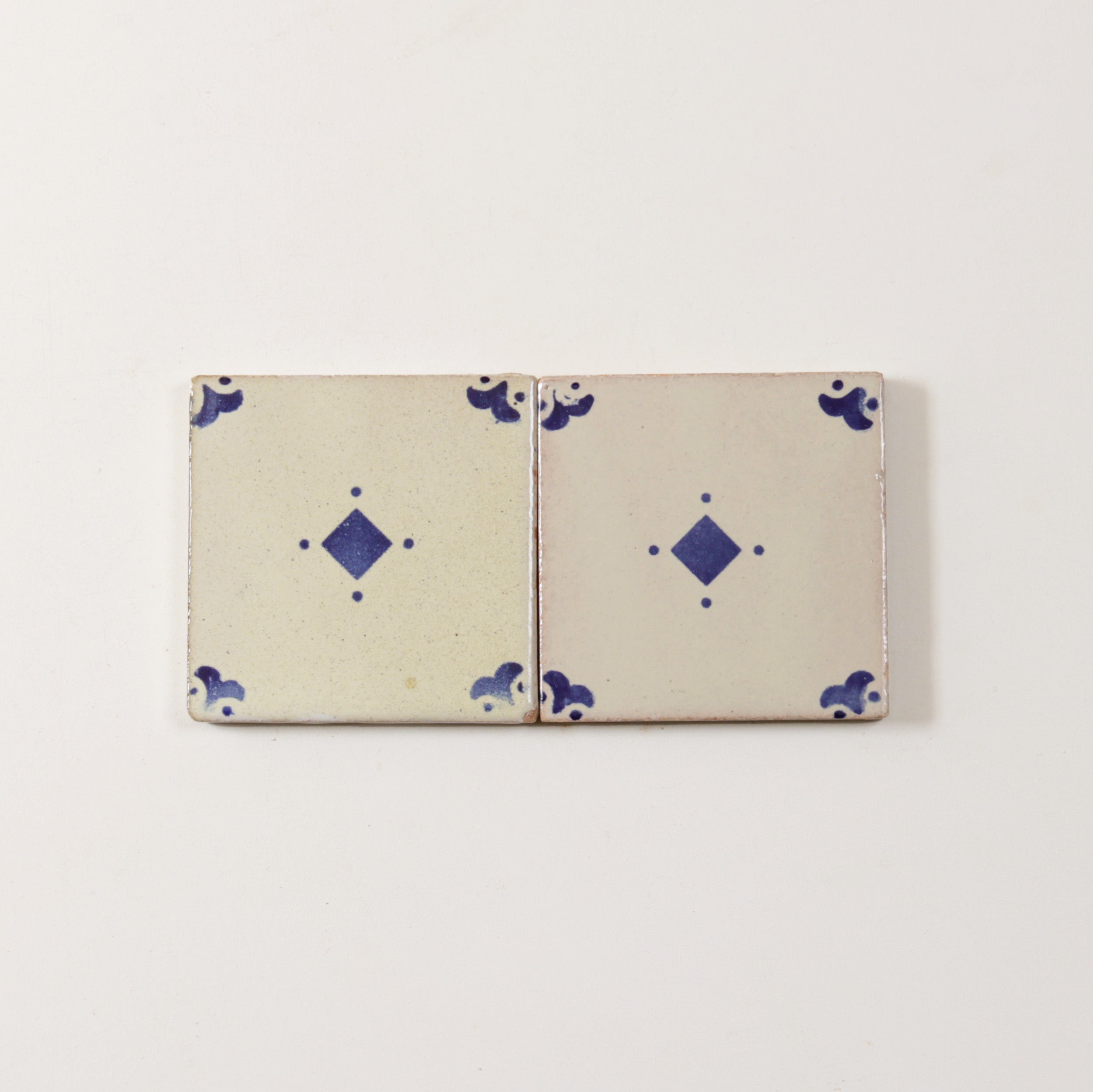 EZMANO1010 Caja Azul