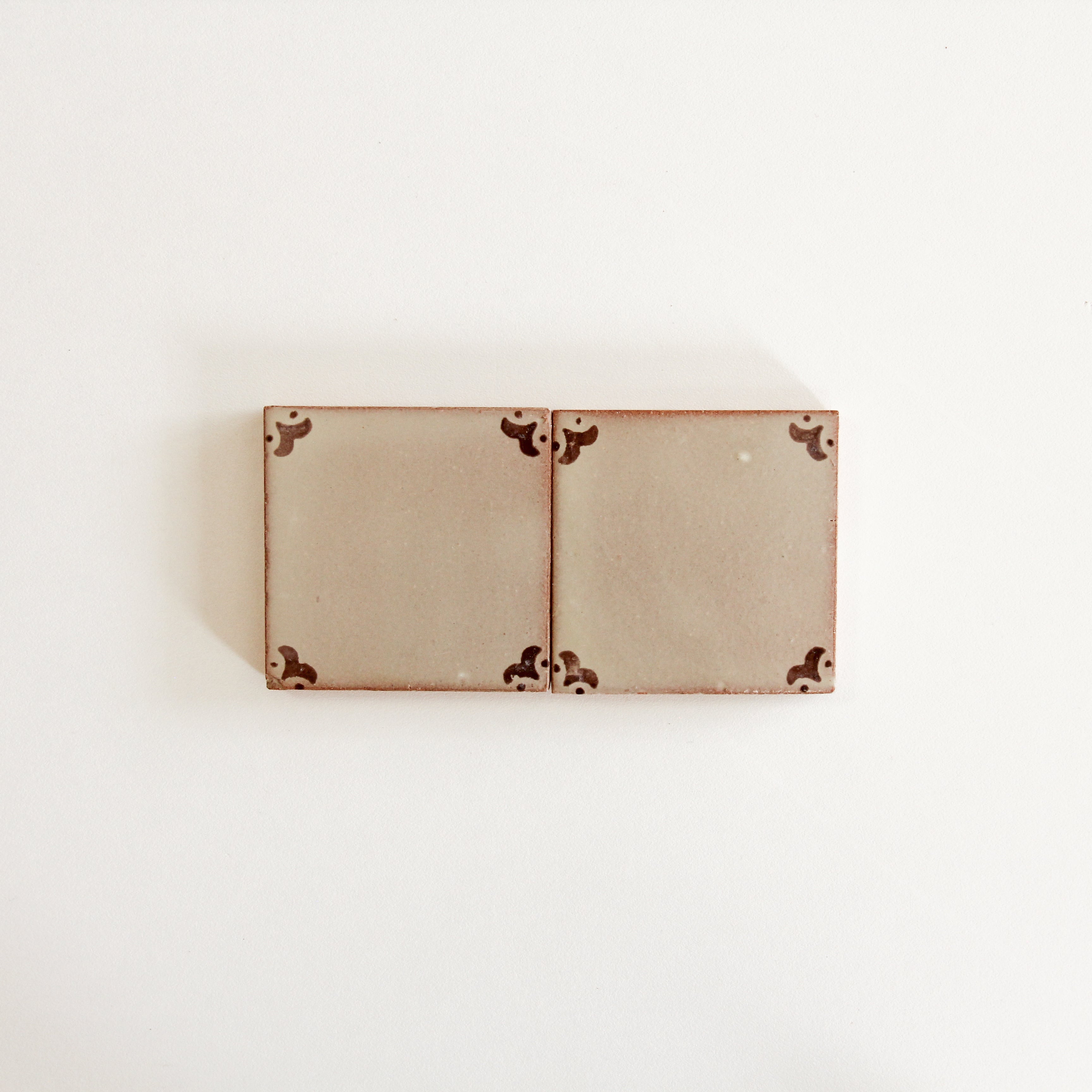 EZMANO1010 Dali Chocolate