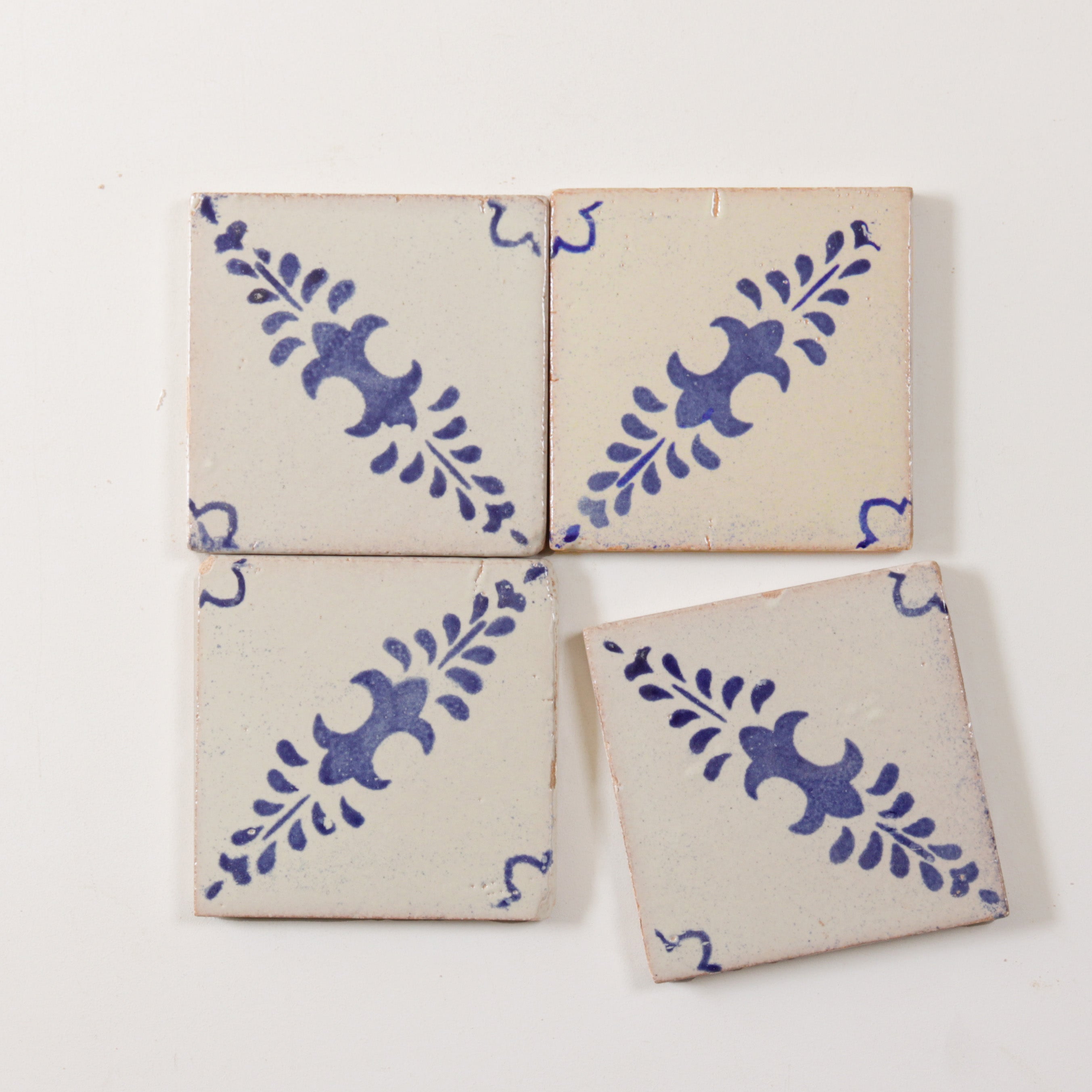 EZMANO1010 Hoja Azul