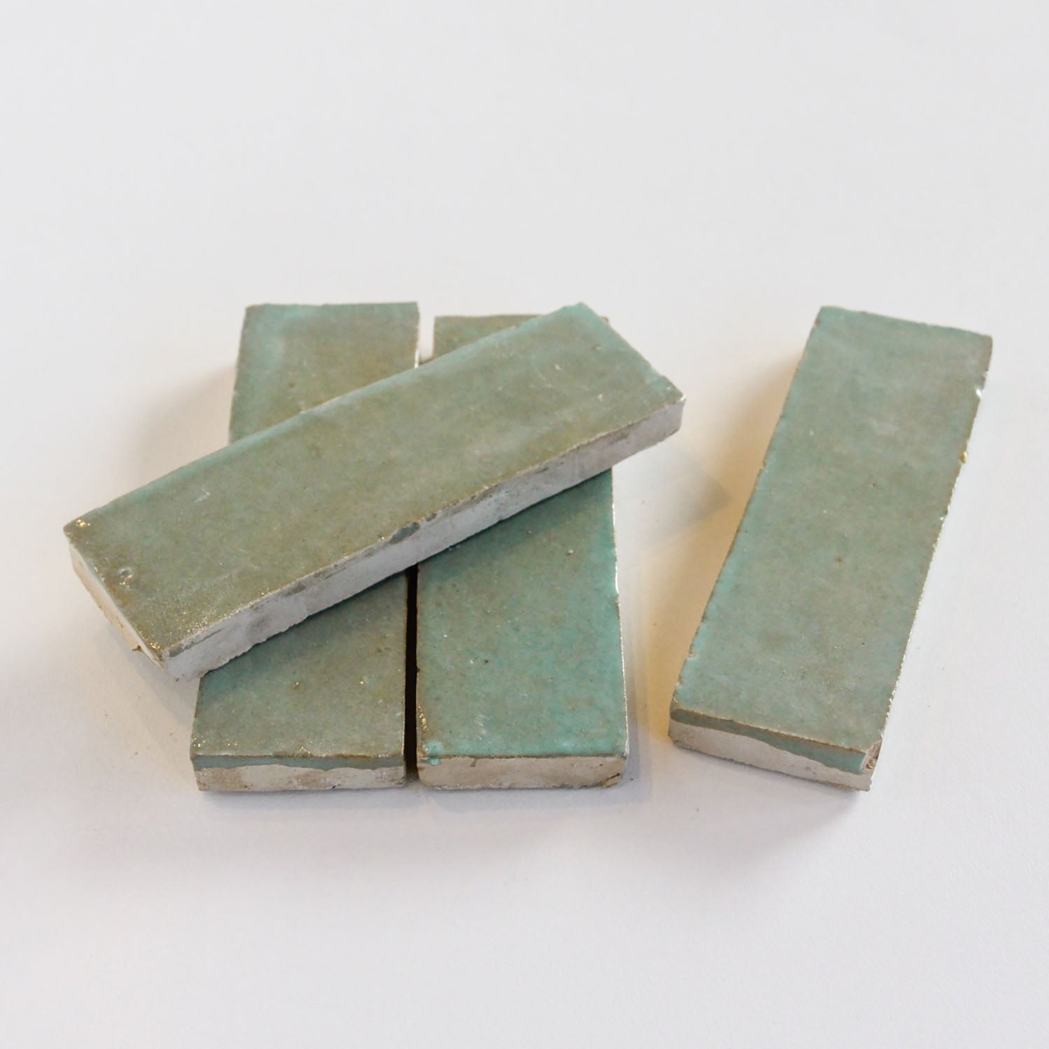 EZR1550 Thin Avocado Bejmat