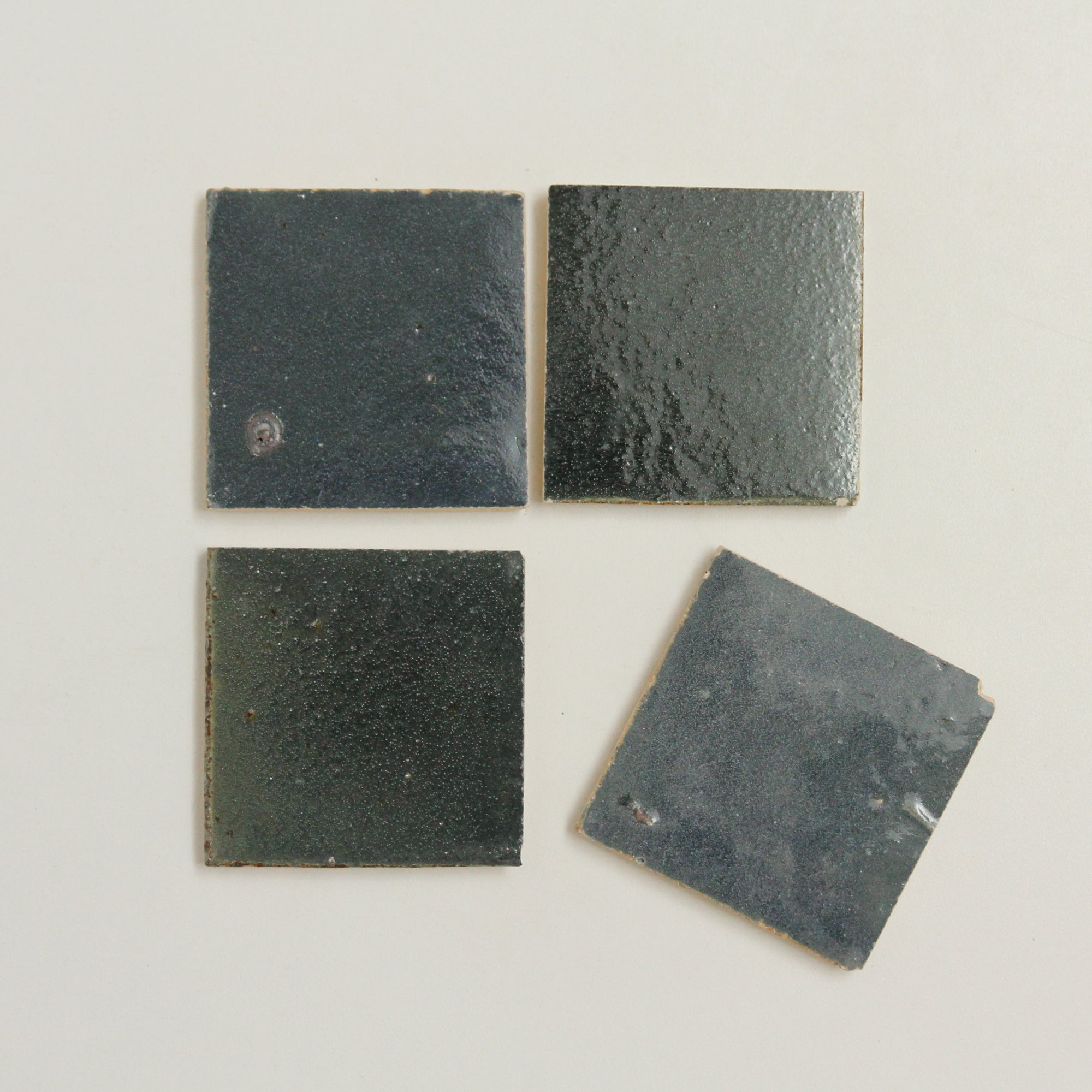 Tierra Oscuro Individual Tile sample